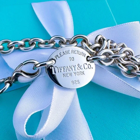 Tiffany & Co. Oval Tag Choker Necklace Return to Tiffany - Picture 3 of 5